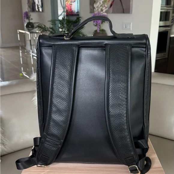 Luxurious Black Crocodile-Embossed Men's Duffel Bag Set - Picture 10 of 15